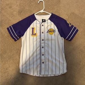 NBA Los Angeles Lakers Pile On Button Up Baseball Jersey Youth Boys Sz L (14-16)